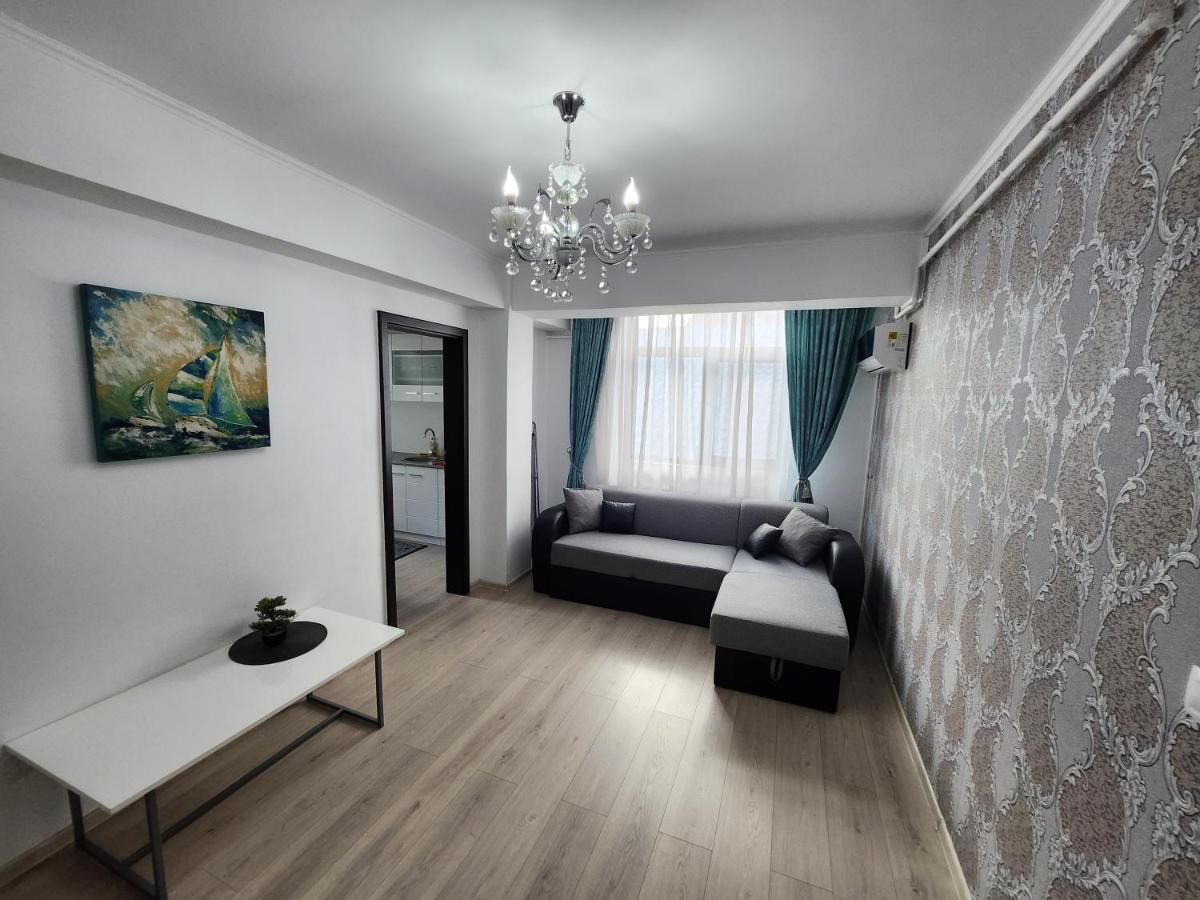 New House In Ultra Center Near Iulius & Palas Mall ยาช ภายนอก รูปภาพ