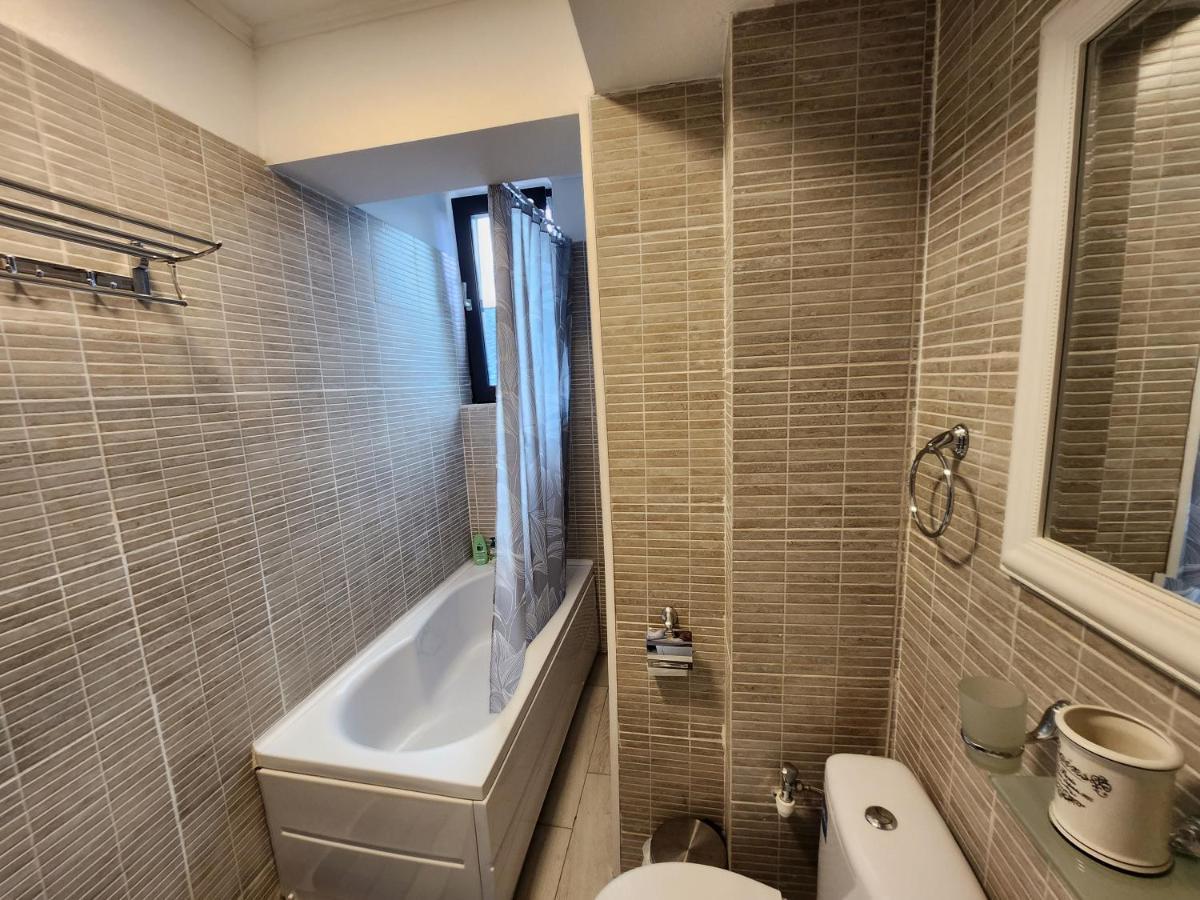 New House In Ultra Center Near Iulius & Palas Mall ยาช ภายนอก รูปภาพ